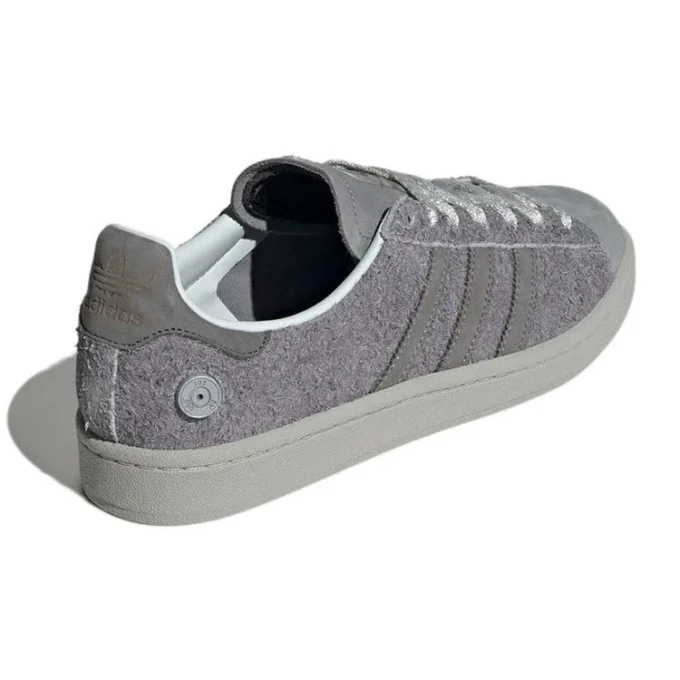 Adidas Campus „How to Kill a Werewolf” Gri